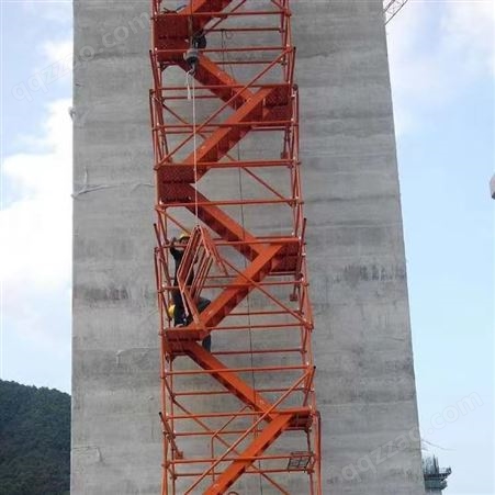 桥梁建筑施工75香蕉式安全爬梯 挂网式安全梯笼